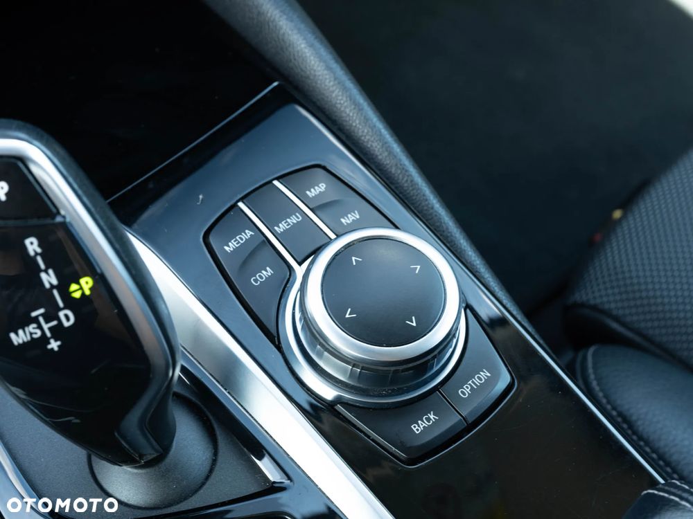 BMW Seria 5 520d Sport Line sport - 37