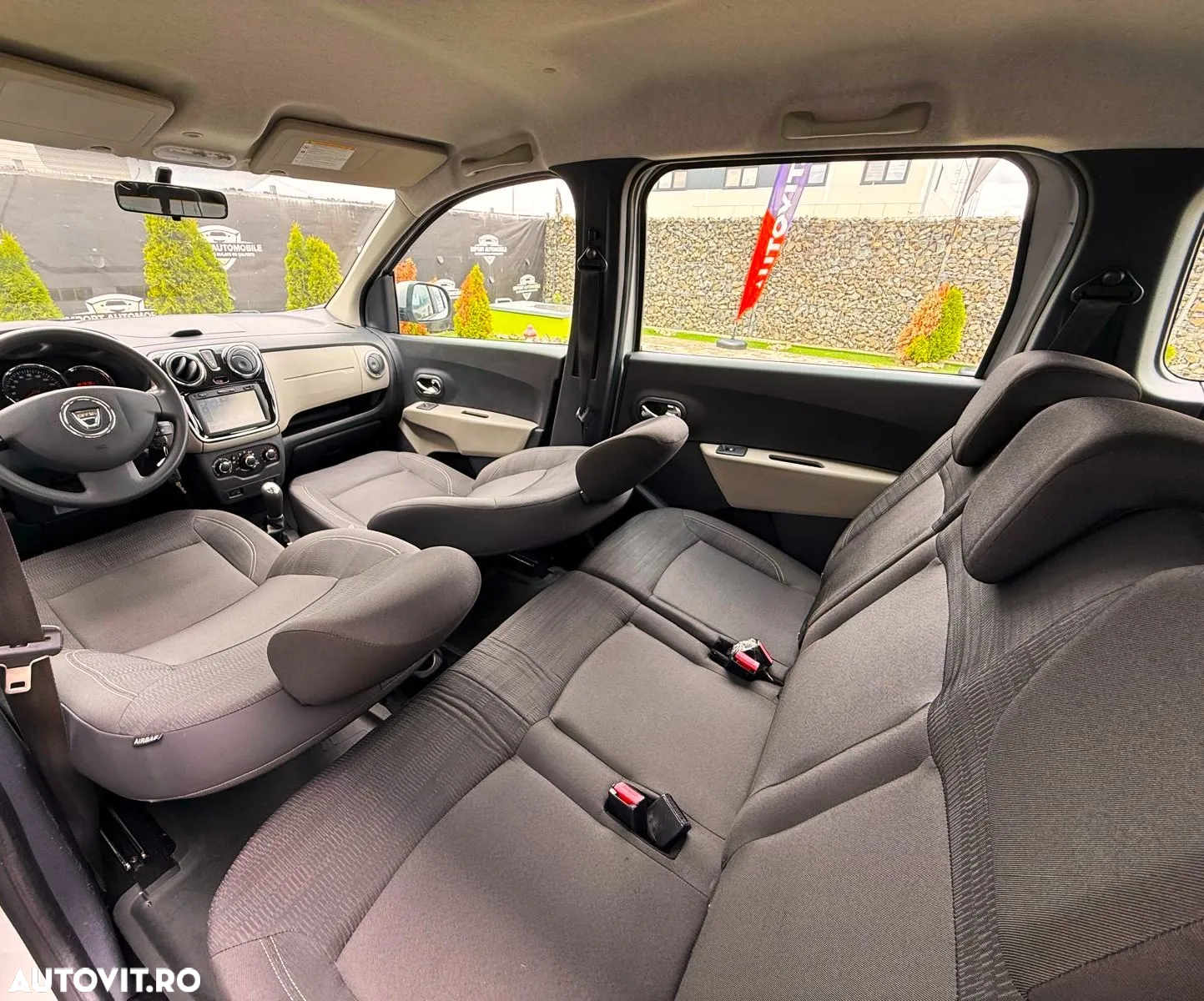 Dacia Lodgy - 24