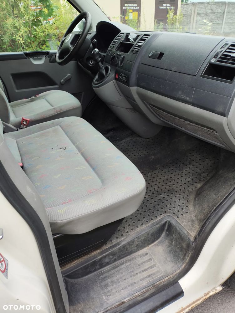 Volkswagen Transporter - 9