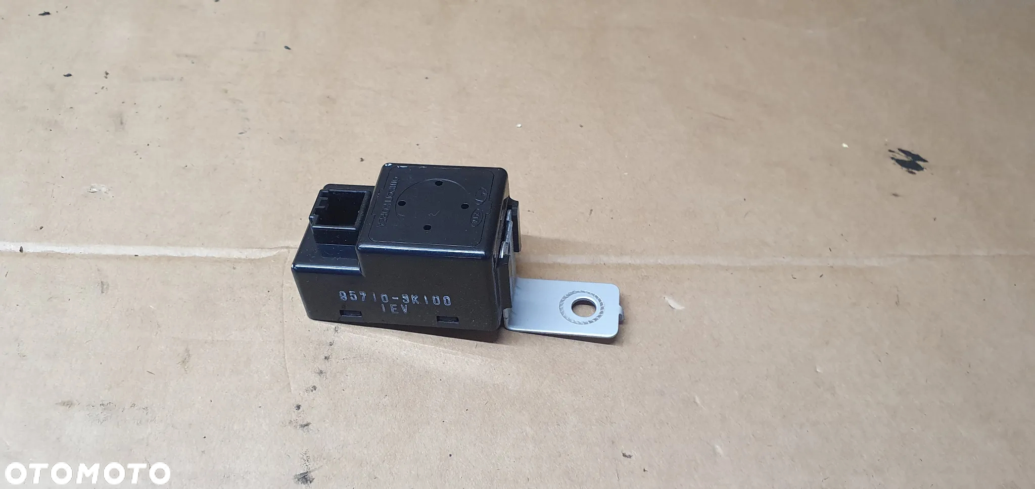 Głośnik Buzzer brzęczyk PDC Kia Sportage III 95710-3K100 - 2