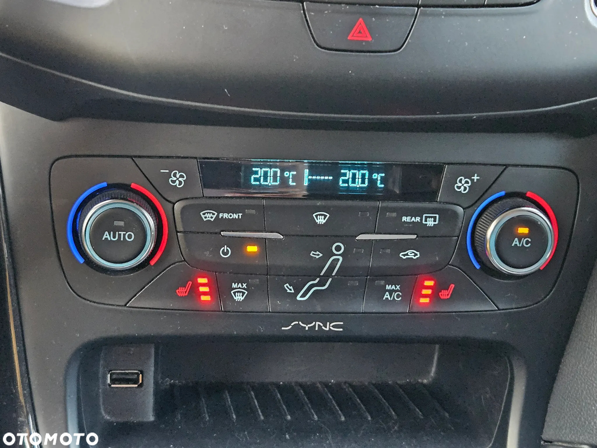 Ford Focus 1.5 EcoBoost Titanium ASS - 17