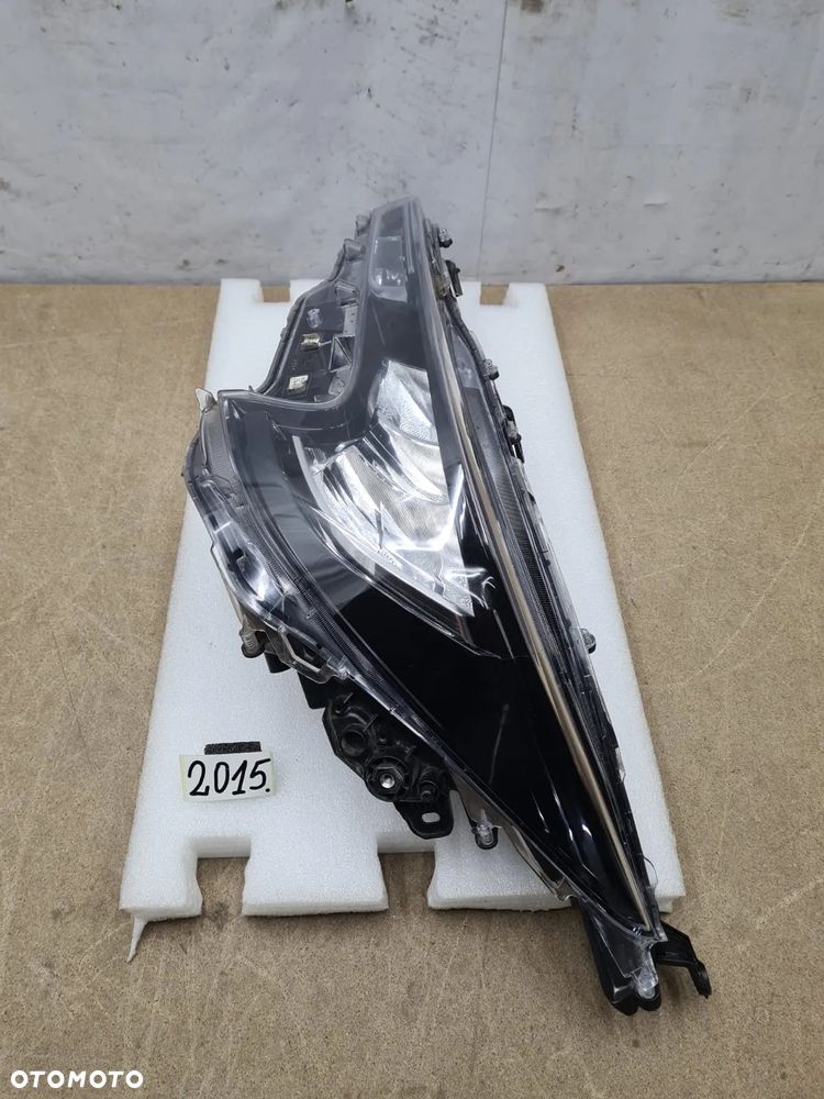 Toyota Corolla E21 kombi/HB 81150-02S60 lampa lewy lewa przednia przód - 10