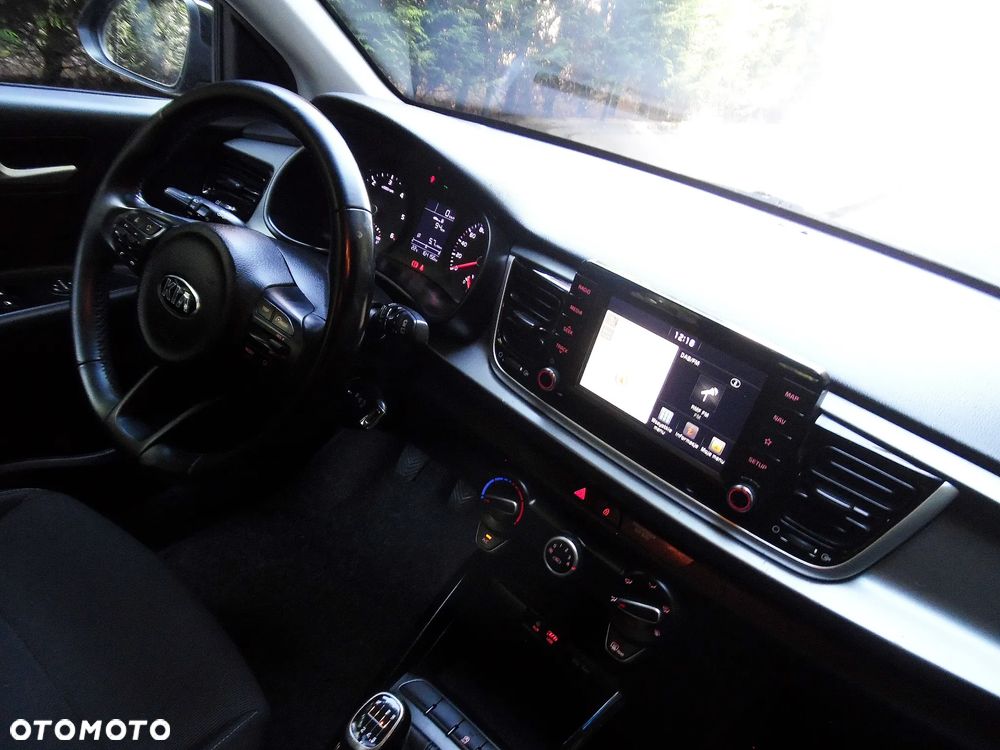 Kia Rio - 29