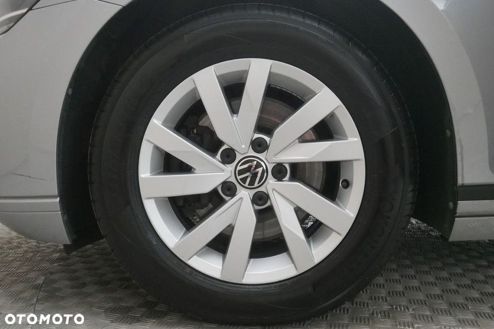 Volkswagen Passat Variant 1.5 TSI EVO Essence DSG - 14