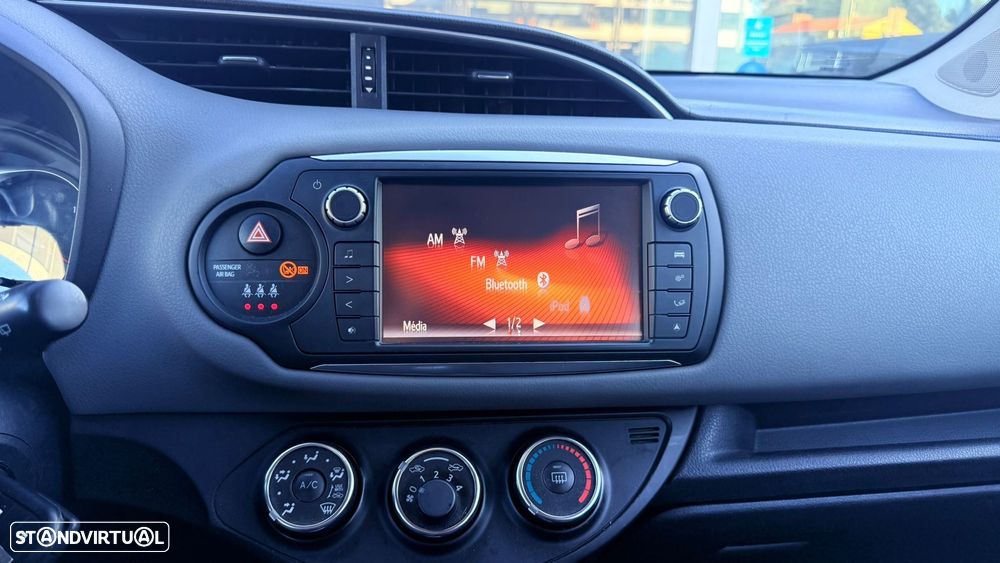 Toyota Yaris 1.4 D-4D Comfort - 16