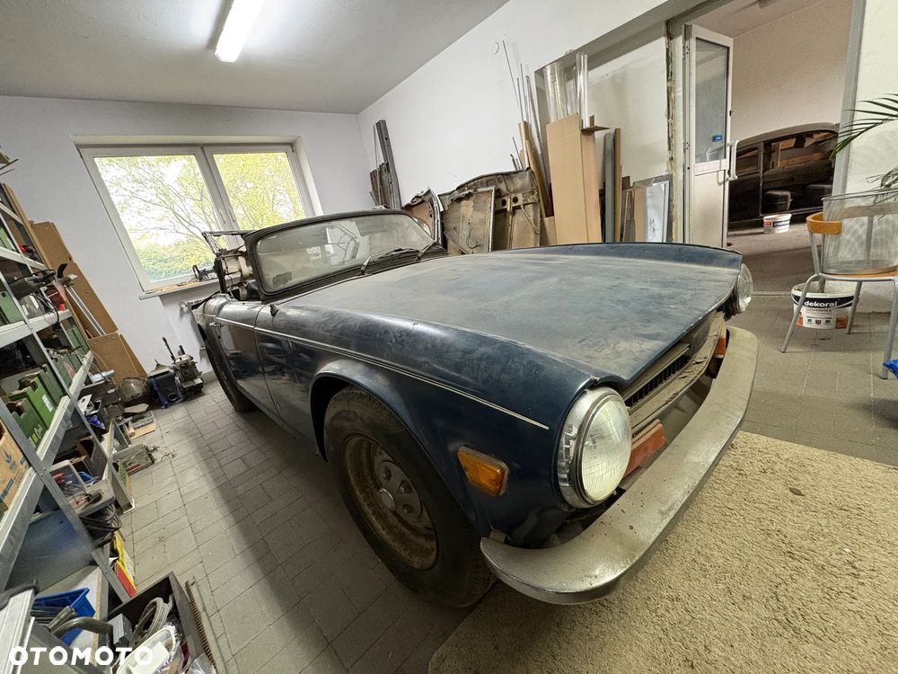 Triumph TR6 - 11