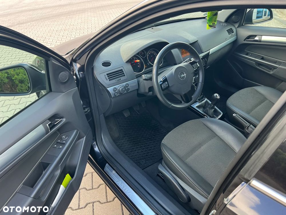 Opel Astra 1.6 Edition Sport - 10