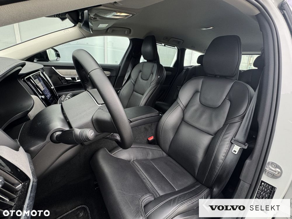 Volvo V90 - 33