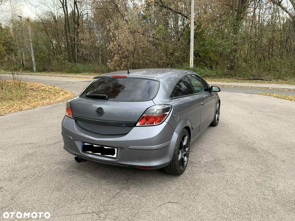 Opel Astra GTC 2.0 Turbo Cosmo - 7