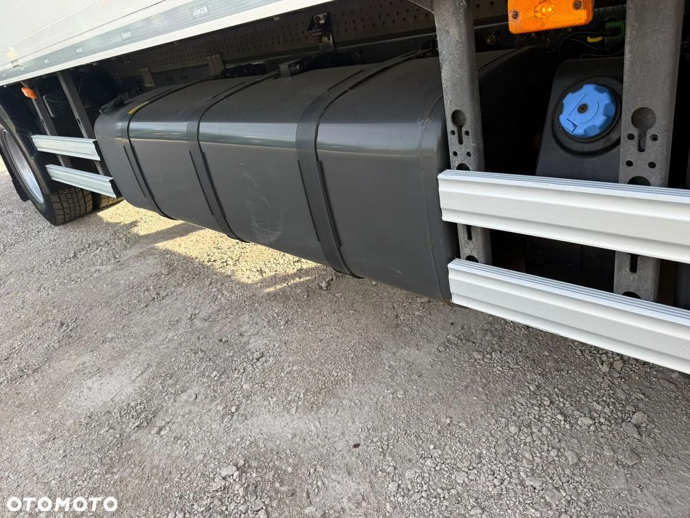 Renault D WIDE IZOTERMA z windą * Duża kabina * 2020 ROK* Import Niemcy - 17