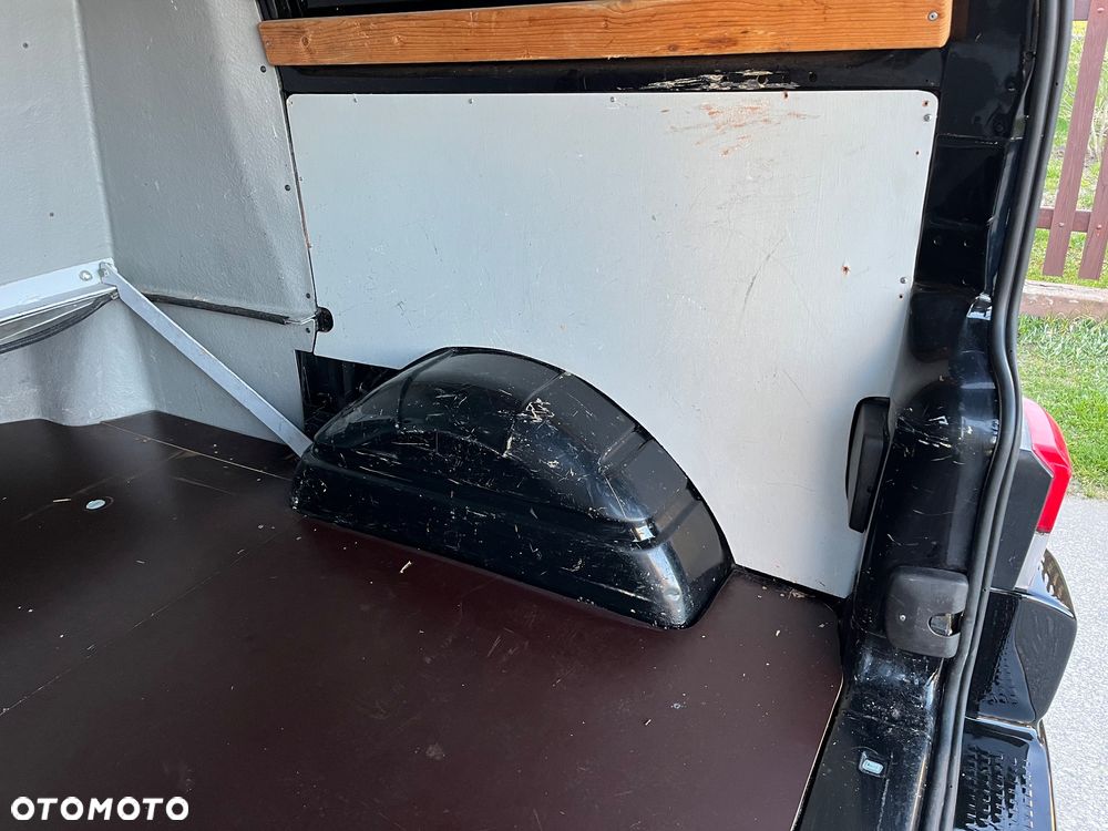 Volkswagen Transporter - 31