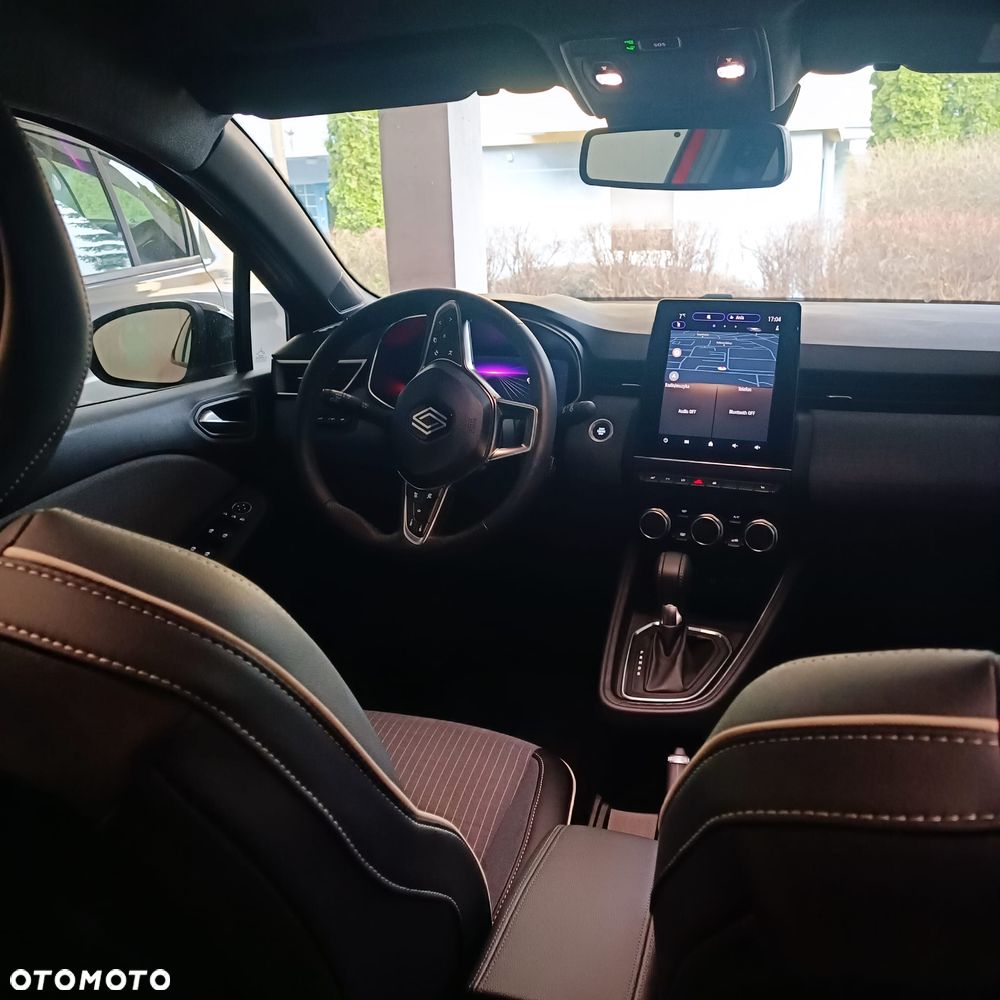 Renault Clio 1.6 E-TECH Techno - 36