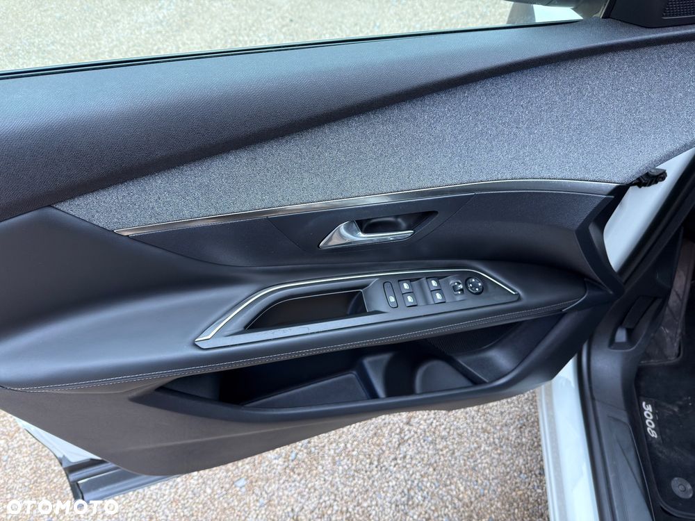 Peugeot 3008 HDi 115 Active - 18