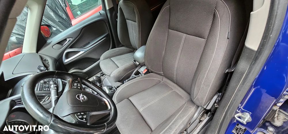 Opel Zafira Tourer 2.0 CDTI ECOFLEX Start/Stop Edition - 11