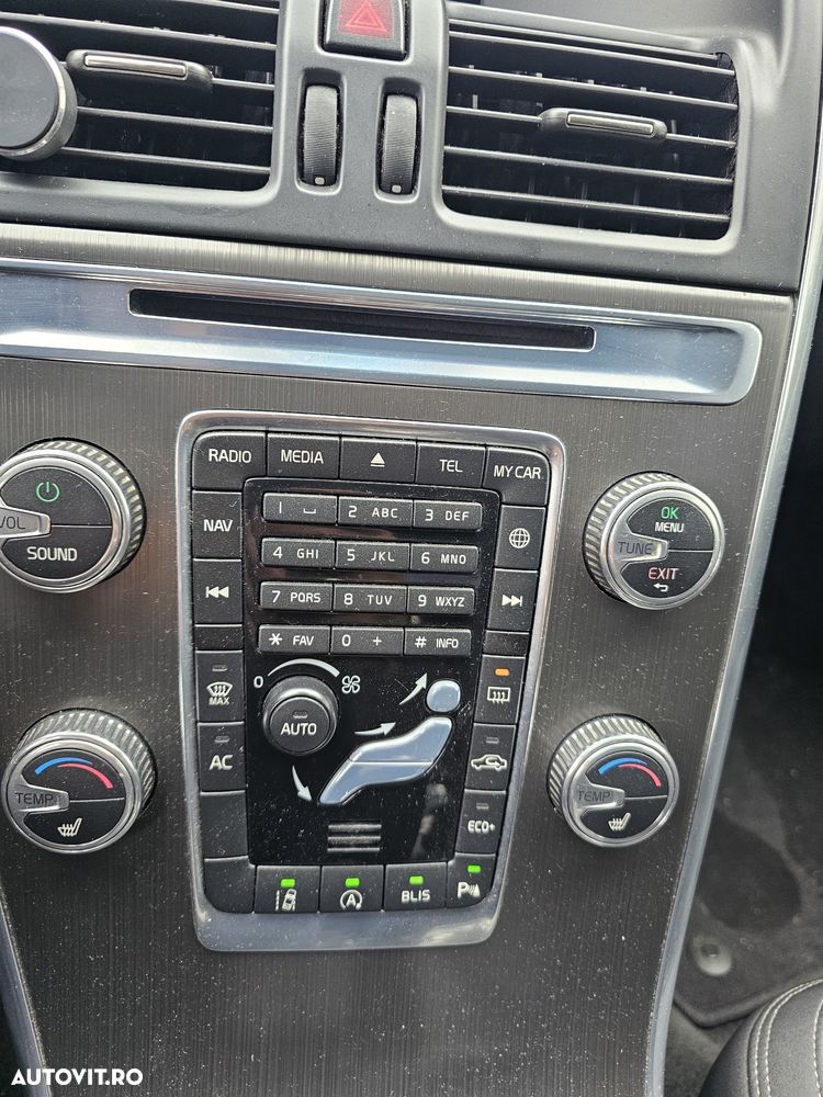 Volvo XC 60 D4 Geartronic Summum - 20