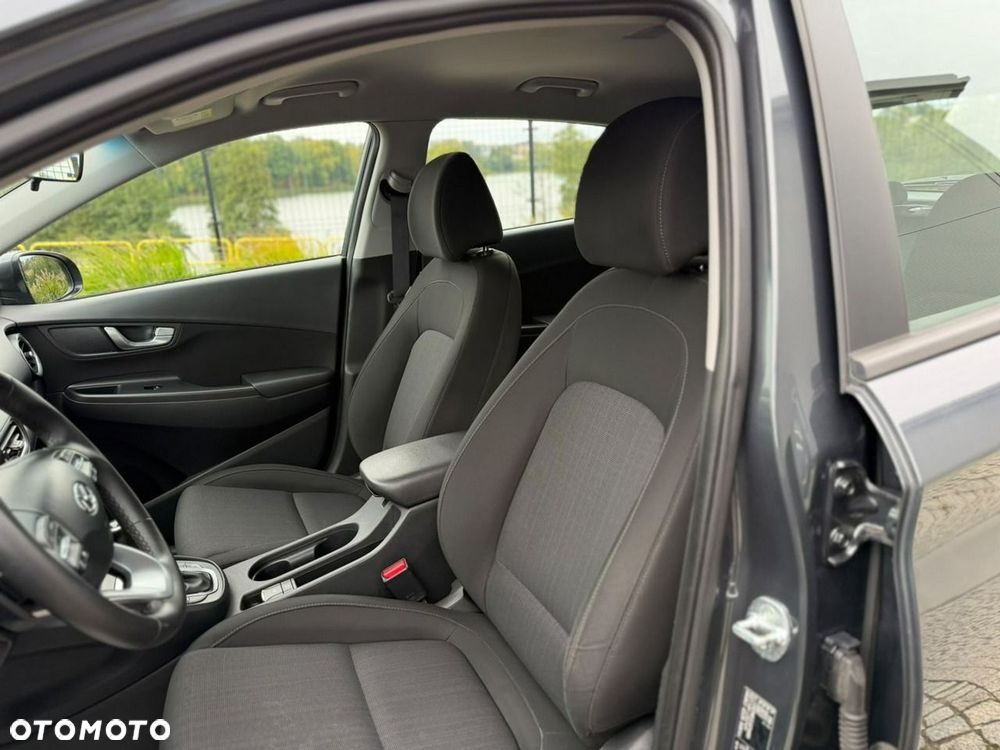 Hyundai Kona - 13