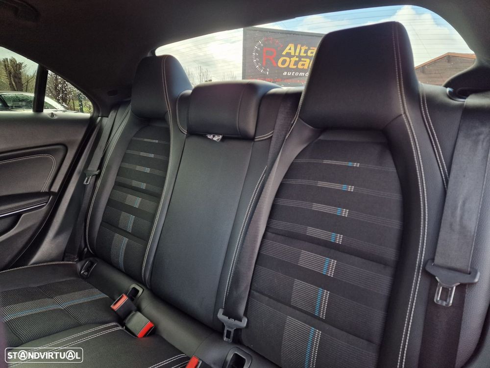 Mercedes-Benz CLA 200 Urban Aut. - 11