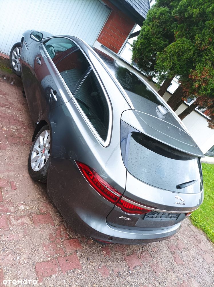 Jaguar XF - 1
