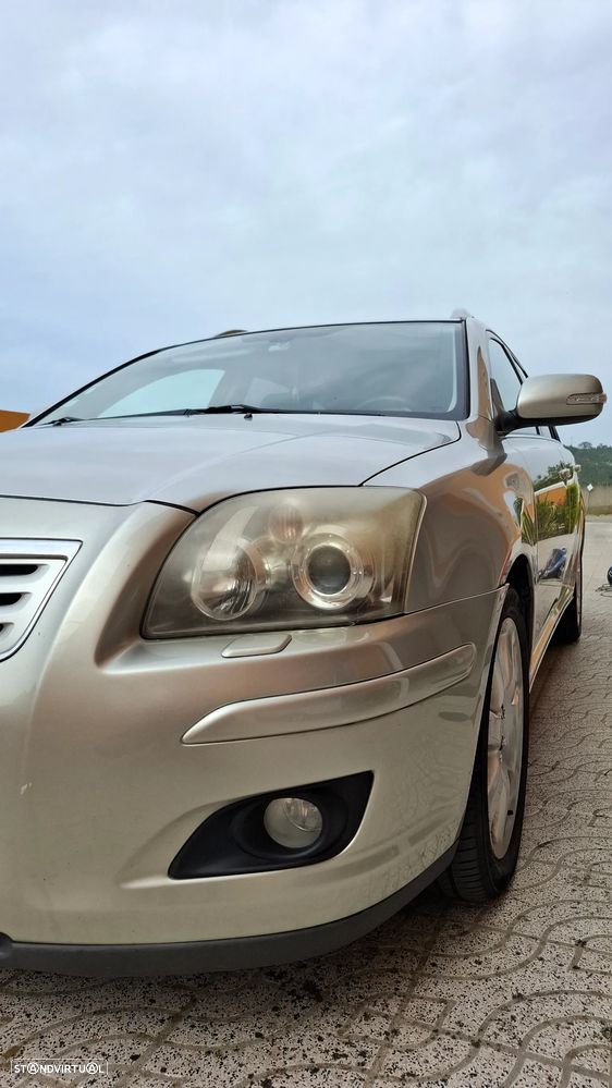 Toyota Avensis SW 2.0 D-4D - 3