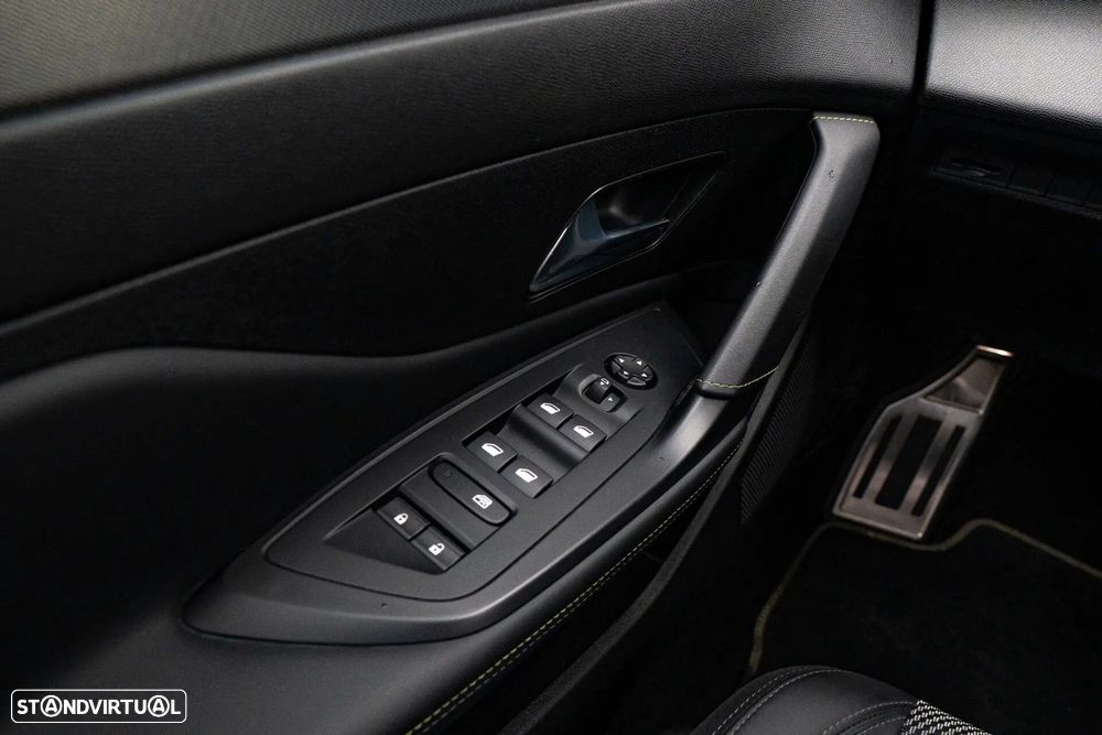 Peugeot 308 SW BlueHDi 130 EAT8 GT EXCLUSIVE - 25