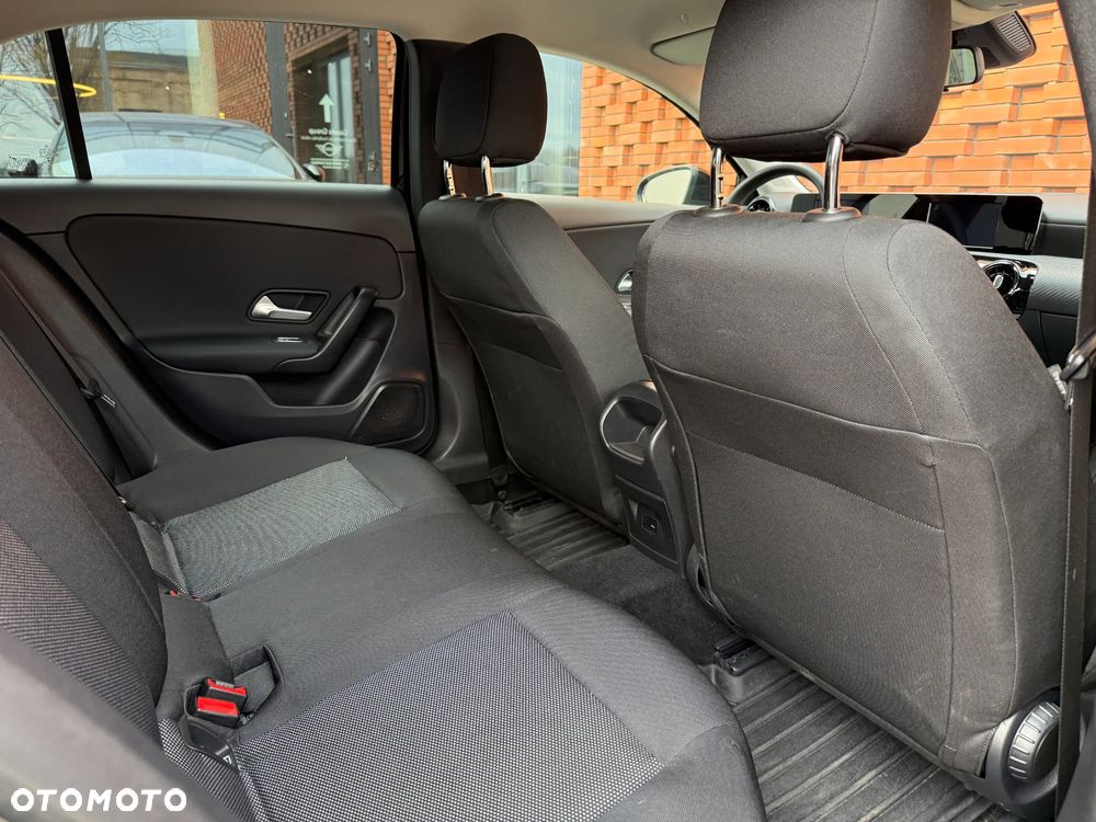 Mercedes-Benz Klasa A 200 d 4Matic 8G-DCT - 13