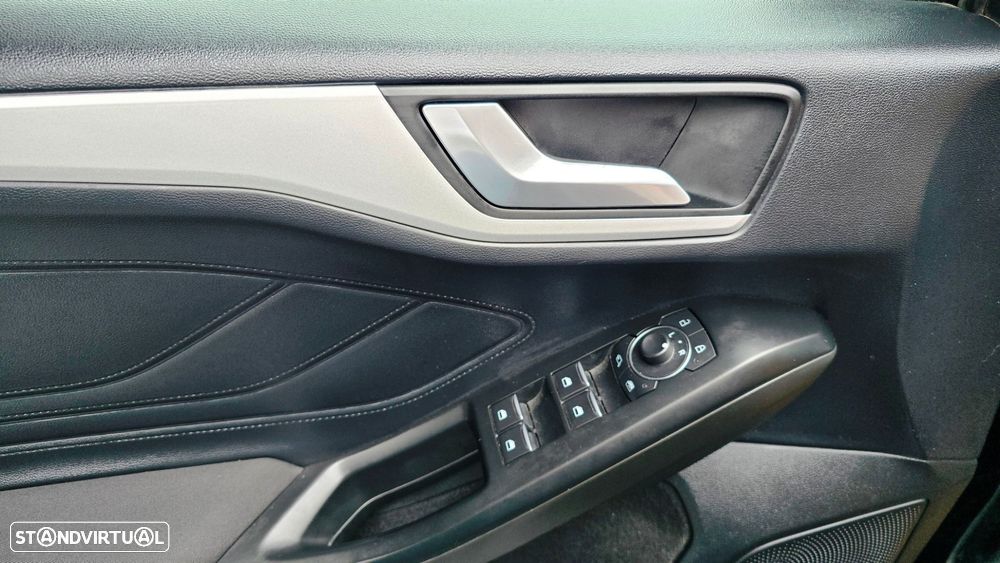 Ford Focus SW 1.5 TDCi EcoBlue Titanium - 11