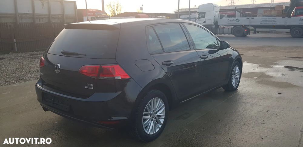Volkswagen Golf 1.2 TSI BlueMotion Technology Cup - 11