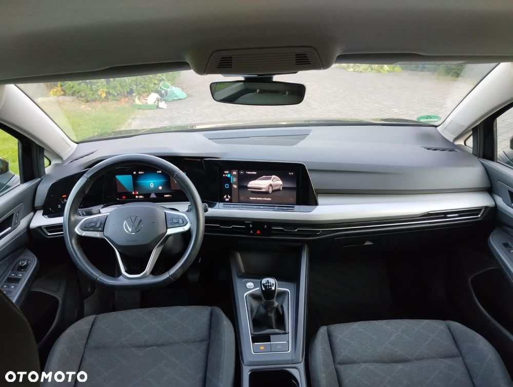 Volkswagen Golf - 11