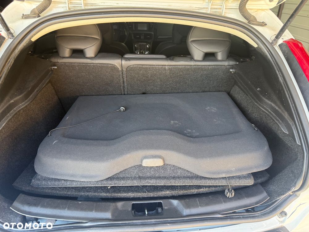 Volvo V40 D3 Momentum - 35