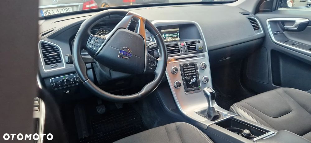 Volvo XC 60 D4 Momentum - 9