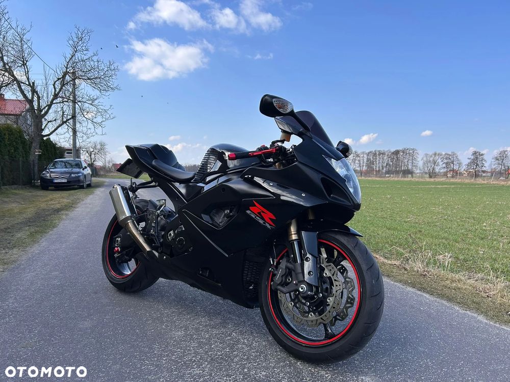 Suzuki GSX-R - 1