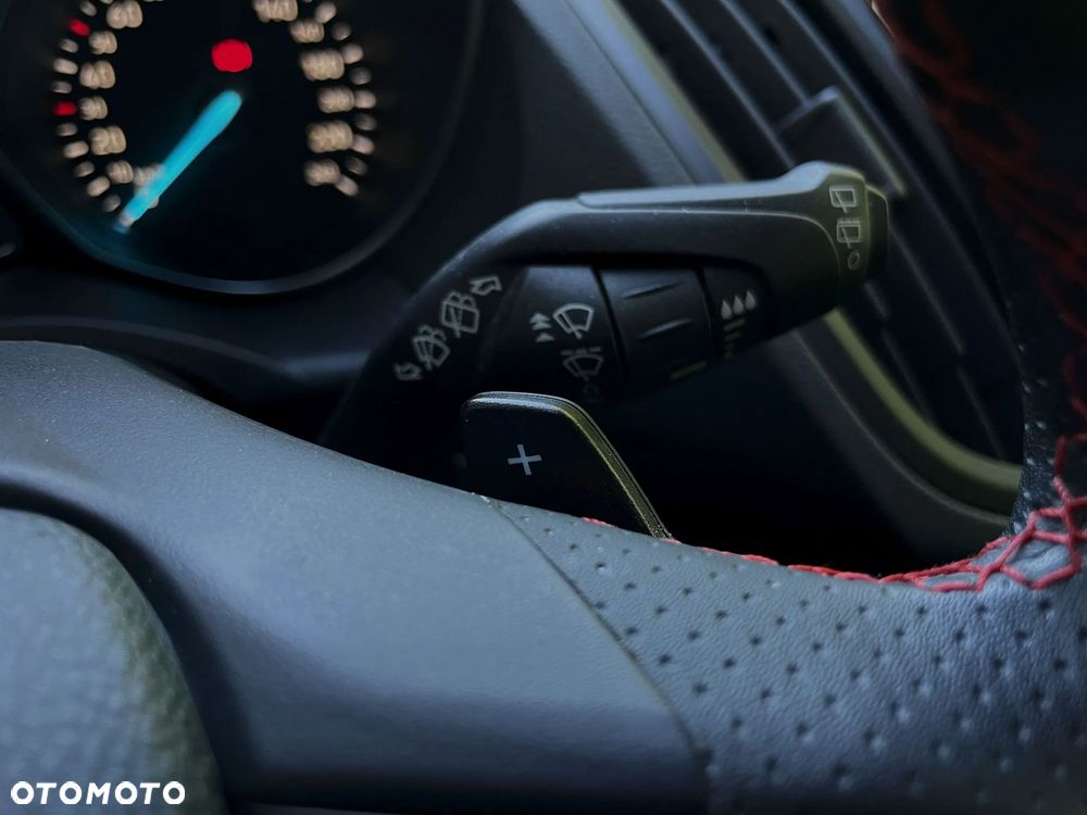 Ford Kuga 2.0 TDCi FWD ST-Line - 26