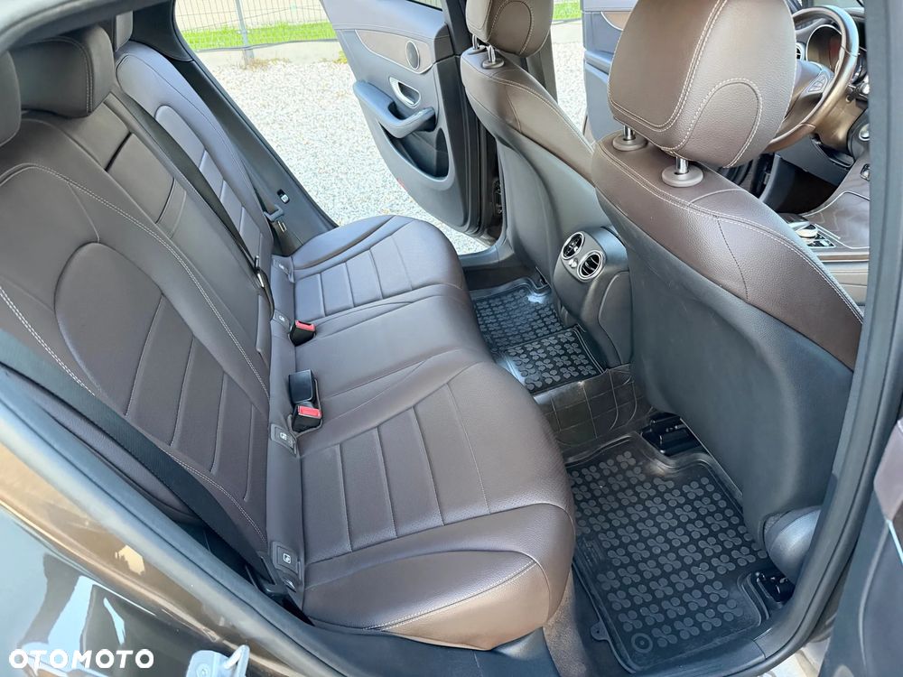 Mercedes-Benz GLC - 9