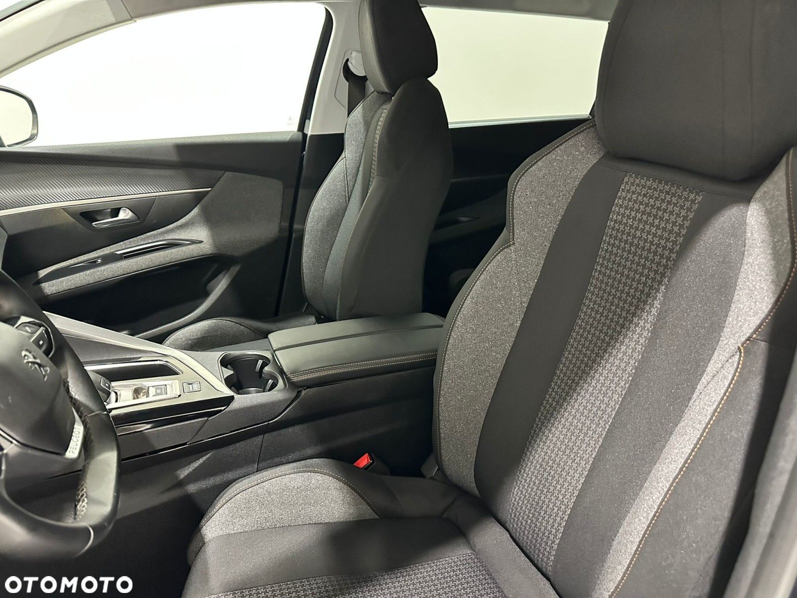 Peugeot 5008 - 28