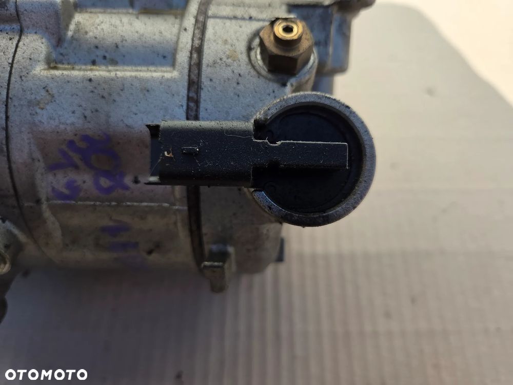 Sprężarka klimatyzacji kompresor Peugeot 308 T9 1.6 THP - 2