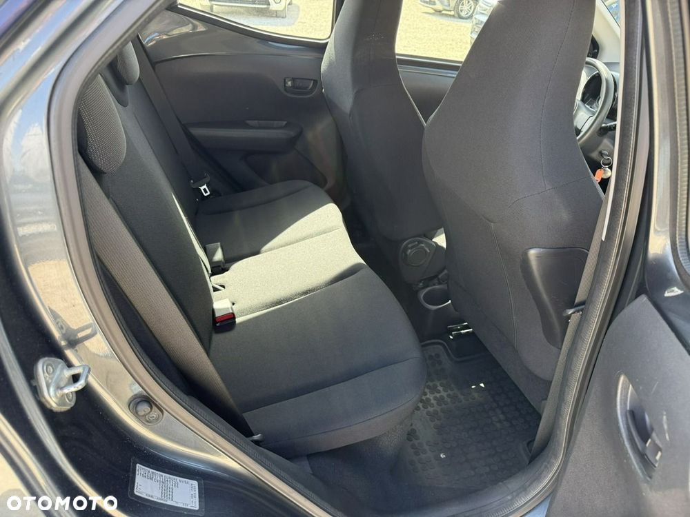 Toyota Aygo - 16