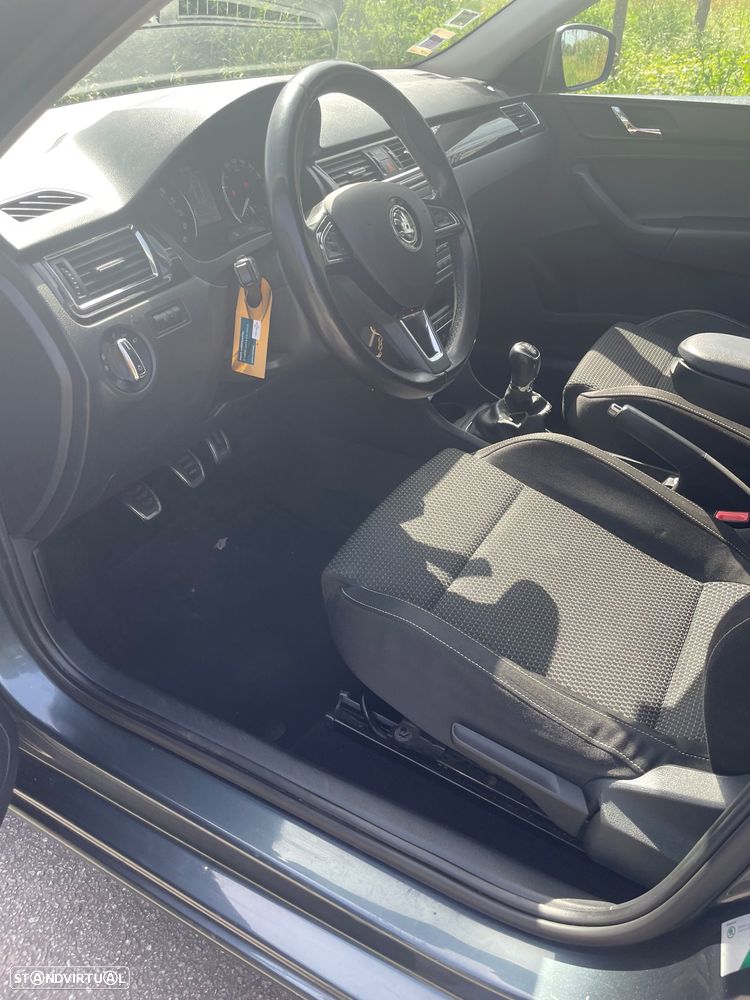 Skoda Rapid Spaceback 1.6 TDi Elegance - 5