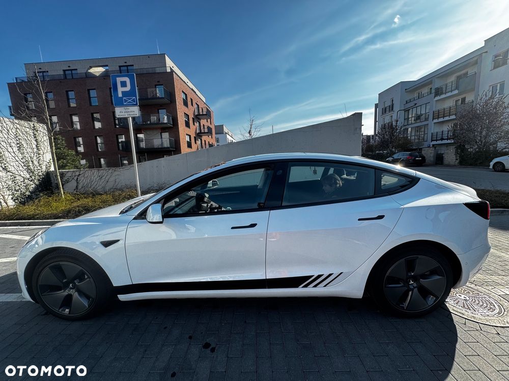Tesla Model 3 Long Range AWD - 2