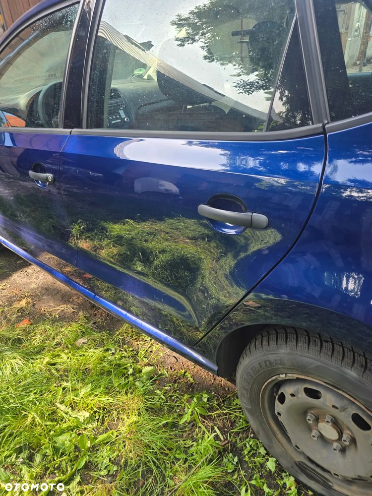 Drzwi lewy tył vw polo V 6R 6C w kolorze LD5Q - 1