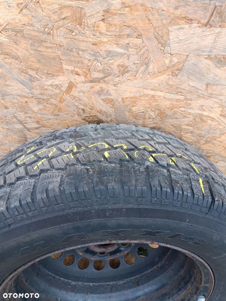 FELGI stalowe  5x120 fi65 4SZTOpony VinterMaxx 215/60R16C 8mm - 16