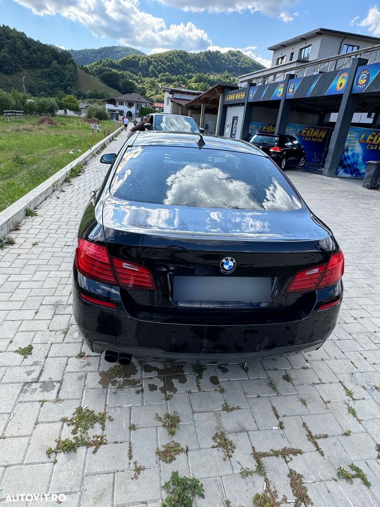 BMW Seria 5 525d xDrive - 8