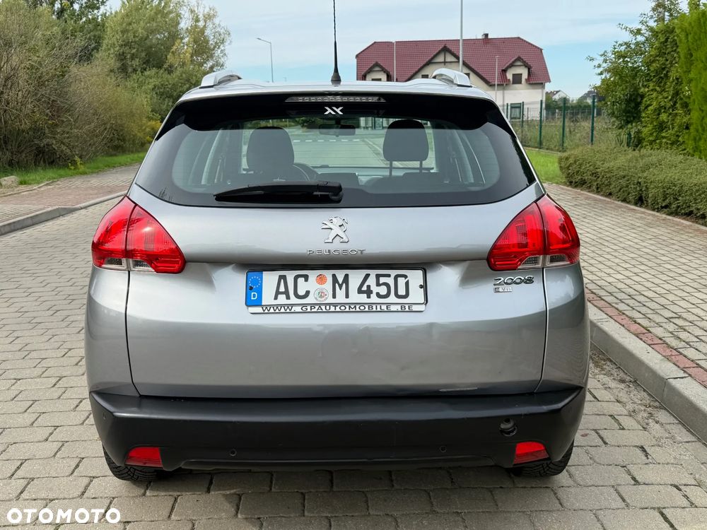 Peugeot 2008 - 9
