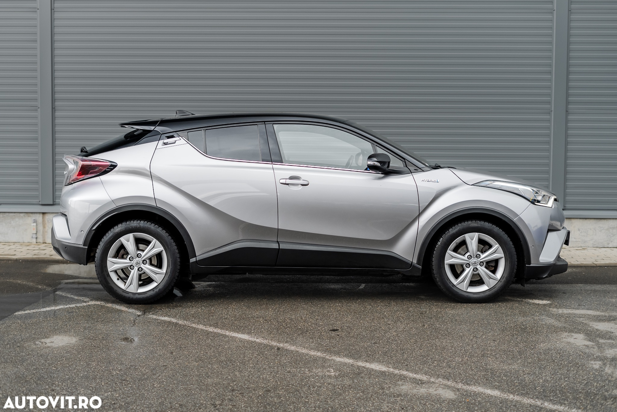 Toyota C-HR Hybrid Lounge - 9