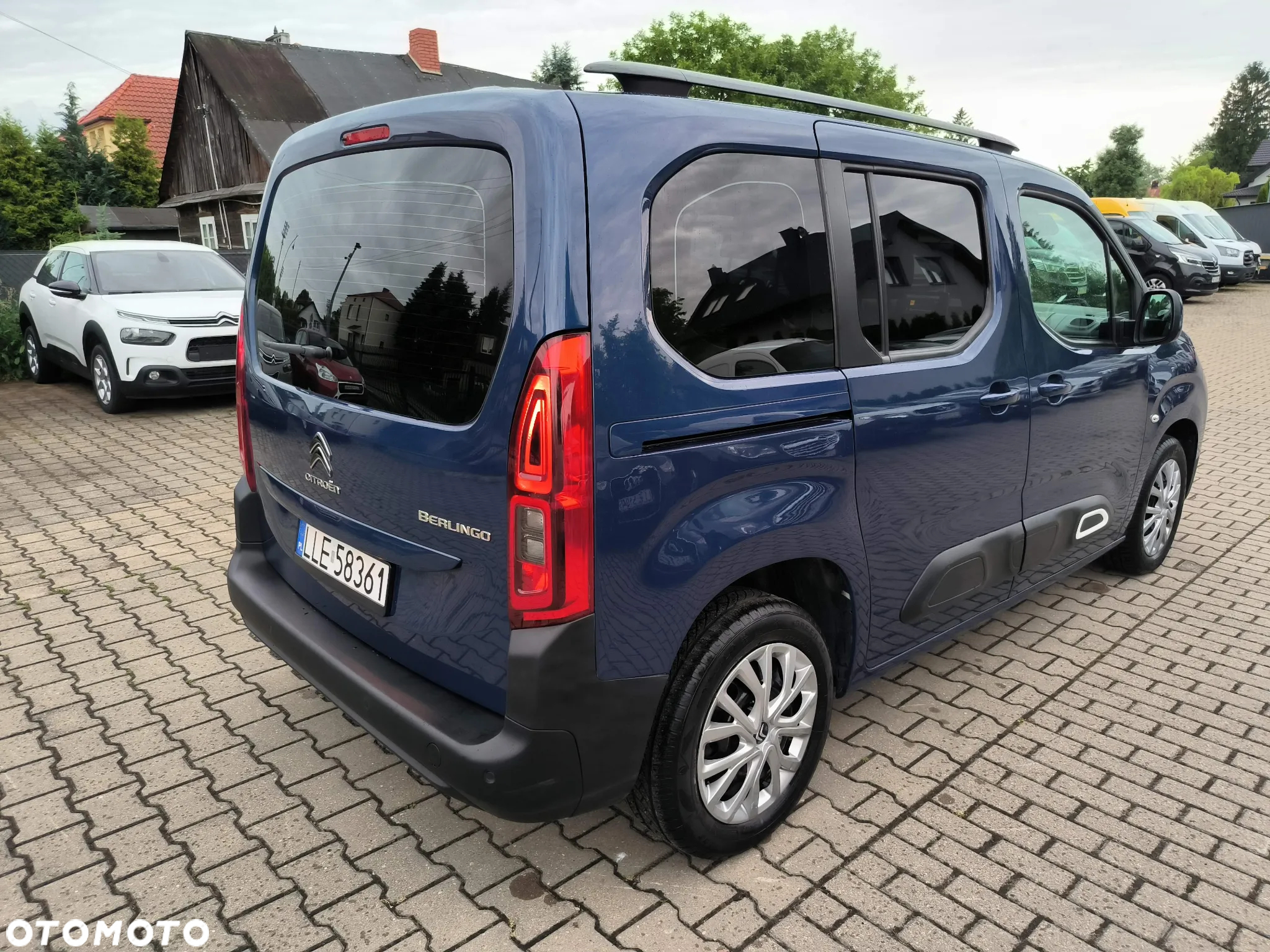 Citroën Berlingo Multispace PureTech 110 SELECTION - 12