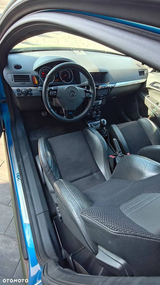 Opel Astra OPC - 7