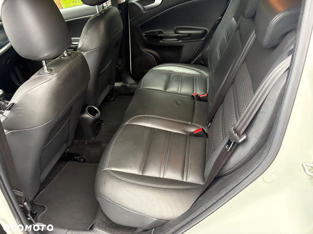 Alfa Romeo Giulietta 1.6 JTDM - 22
