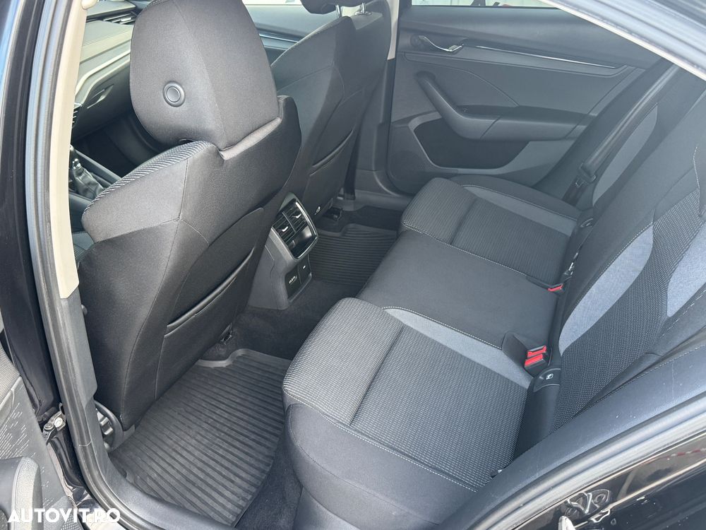 Skoda Octavia 2.0 TDI Ambition - 21