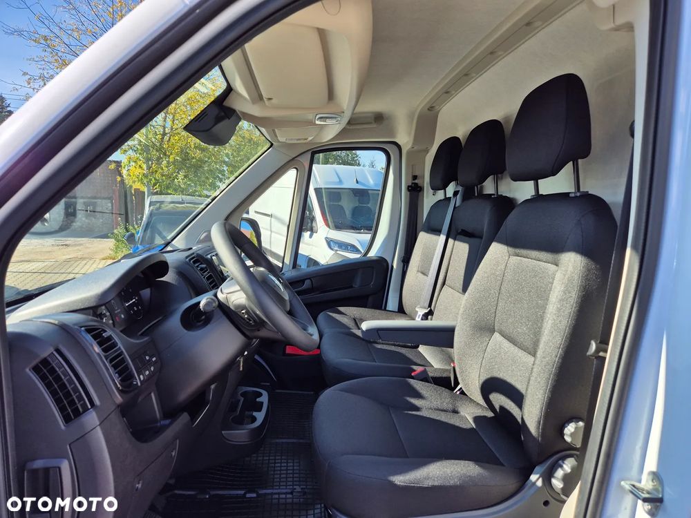 Opel Movano Furgon L2H2 - 8
