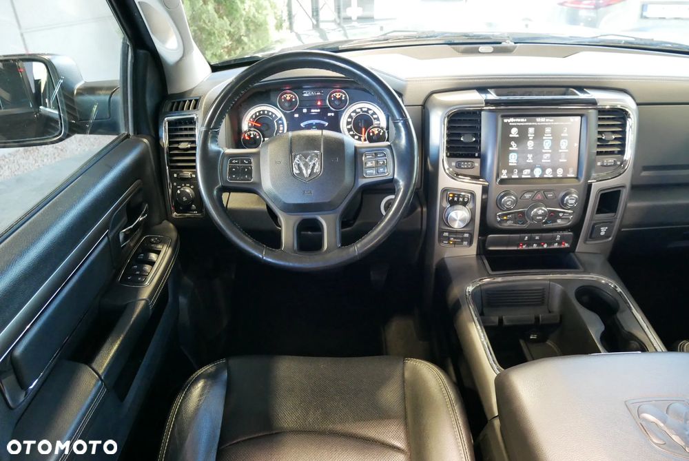 Dodge RAM - 16