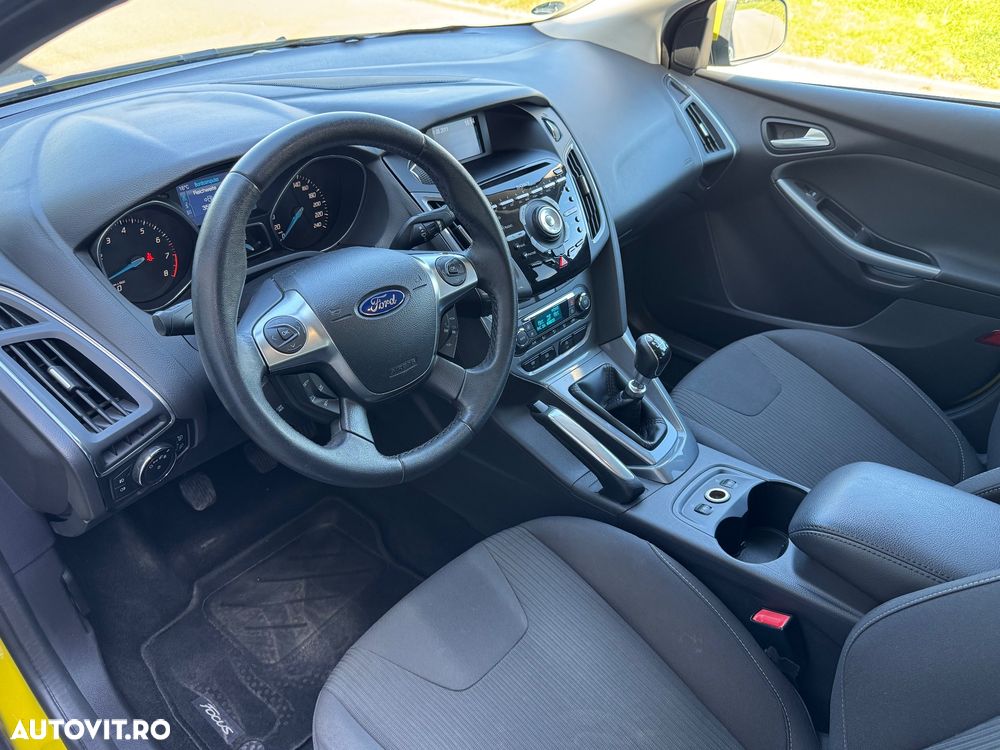 Ford Focus - 9